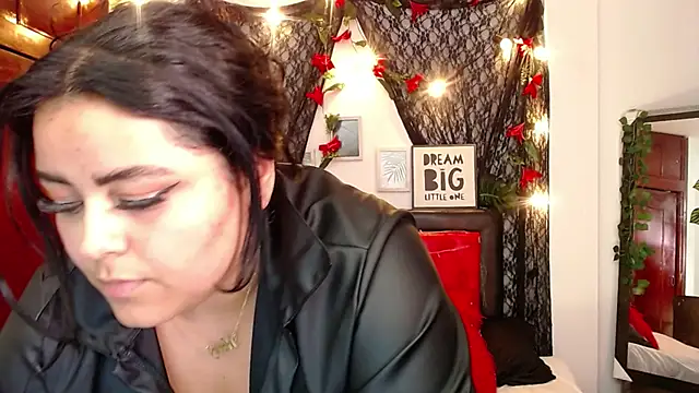 Snapshot of moon_sunflower chatting on March 13, 2025, 1:18 pm moon sunflower online show from March 13, 2025, 1:18 pm