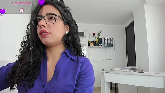 Snapshot of susana_monroy chatting on March 14, 2026, 6:35 pm susana monroy online show from March 14, 2026, 6:35 pm