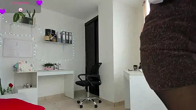Snapshot of susana_monroy chatting on May 14, 2026, 7:09 pm susana monroy online show from May 14, 2026, 7:09 pm