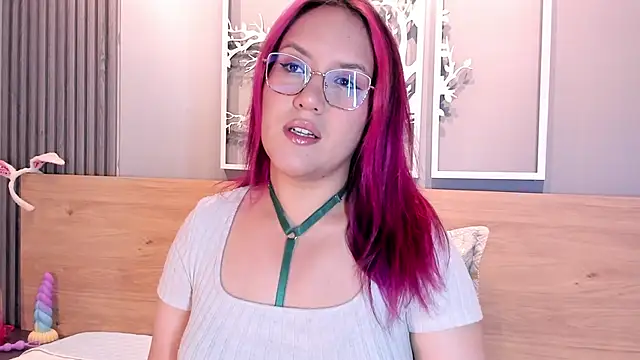 sweet--emily online show from November 14, 2025, 3:49 am