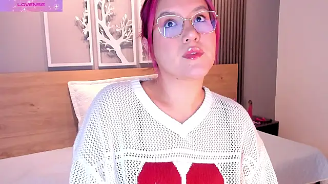 sweet--emily online show from December 16, 2025, 3:55 am