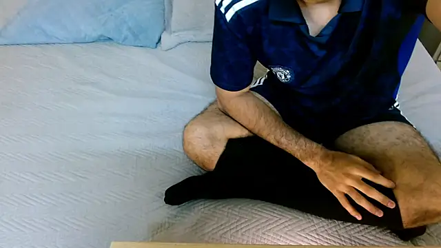 Snapshot of MilanZaire chatting on December 13, 2025, 8:25 pm MilanZaire online show from December 13, 2025, 8:25 pm