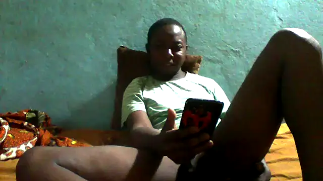 Snapshot of little__joy chatting on April 1, 2026, 8:59 am little joy online show from April 1, 2026, 8:59 am