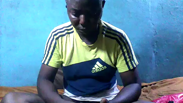 Snapshot of little__joy chatting on April 2, 2026, 2:47 pm little joy online show from April 2, 2026, 2:47 pm