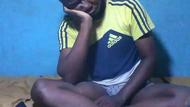 Snapshot of little__joy chatting on May 4, 2026, 2:07 am little joy online show from May 4, 2026, 2:07 am