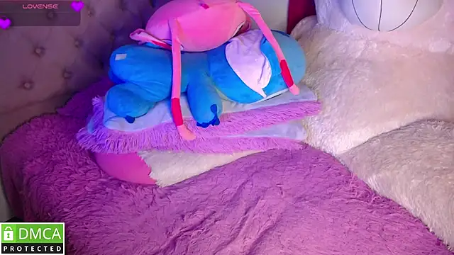 Snapshot of KittyHot20 chatting on December 20, 2025, 11:01 pm KittyHot20 online show from December 20, 2025, 11:01 pm