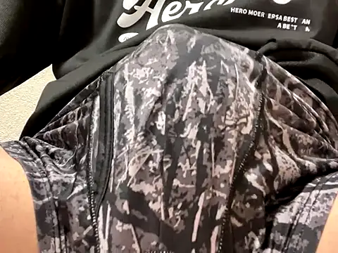 Snapshot of lkun9 chatting on December 2, 2025, 7:36 am lkun9 online show from December 2, 2025, 7:36 am