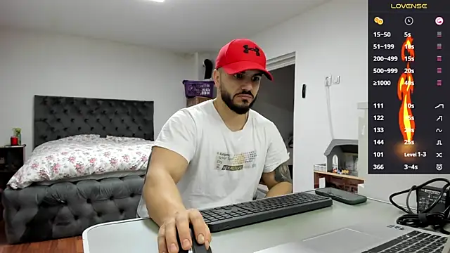 supermanboy94 online show from February 5, 2026, 6:51 am