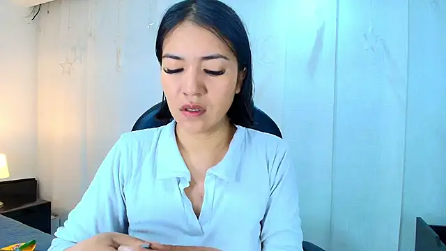 Snapshot of lina_bedoya_ chatting on February 20, 2026, 11:54 am lina bedoya online show from February 20, 2026, 11:54 am