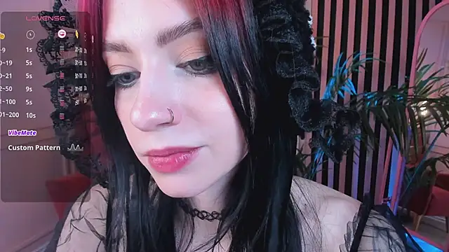 Snapshot of arielabradberry chatting on December 25, 2024, 5:26 pm arielabradberry online show from December 25, 2024, 5:26 pm
