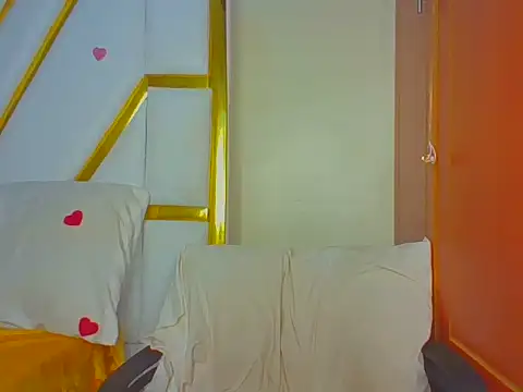 Snapshot of cutesmiling chatting on February 26, 2026, 3:44 pm cutesmiling online show from February 26, 2026, 3:44 pm