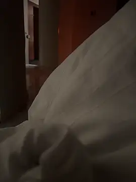 Snapshot of KEEP_010 chatting on November 19, 2025, 5:46 pm KEEP 010 online show from November 19, 2025, 5:46 pm