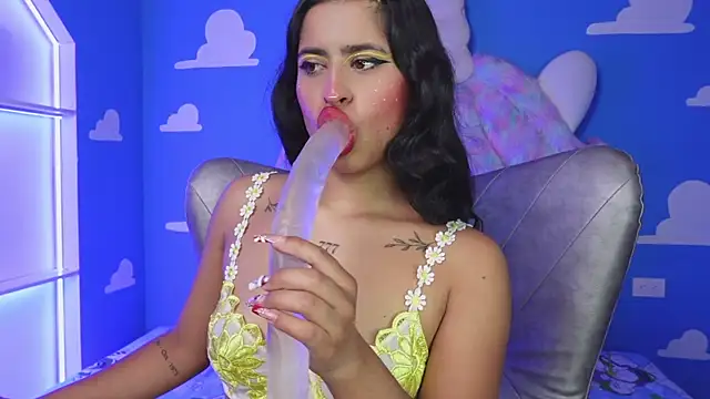 miss romyna online show from December 20, 2025, 11:06 am