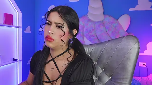 miss romyna online show from February 11, 2026, 11:04 am