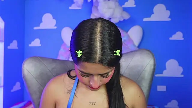 miss romyna online show from April 9, 2026, 11:04 am