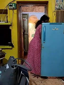 Snapshot of Rojatelugu89 chatting on March 6, 2026, 4:14 pm Rojatelugu89 online show from March 6, 2026, 4:14 pm