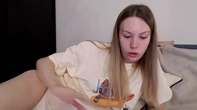 Snapshot of Scarlettford chatting on January 14, 2026, 1:06 pm Scarlettford online show from January 14, 2026, 1:06 pm