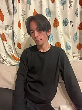 Snapshot of Katakuriko-Denpun chatting on January 11, 2026, 1:27 pm Katakuriko-Denpun online show from January 11, 2026, 1:27 pm