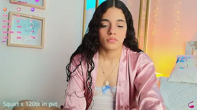 Snapshot of anahi_maite chatting on February 12, 2026, 7:53 pm anahi maite online show from February 12, 2026, 7:53 pm