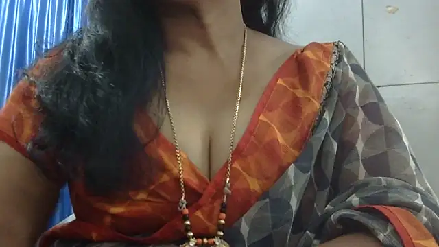 Snapshot of Vijji-telugu chatting on February 17, 2026, 5:04 am Vijji-telugu online show from February 17, 2026, 5:04 am