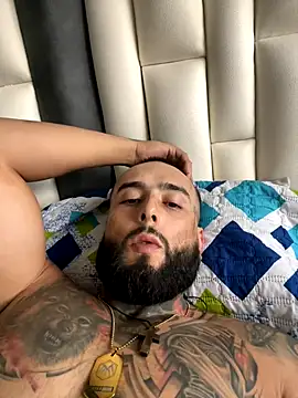 Snapshot of alito998 chatting on December 16, 2025, 8:36 pm alito998 online show from December 16, 2025, 8:36 pm