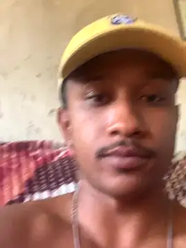 Snapshot of yVadiio chatting on October 23, 2025, 12:59 pm yVadiio online show from October 23, 2025, 12:59 pm