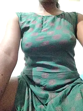 rituporna2004 online show from November 5, 2025, 2:39 pm