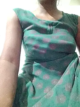 rituporna2004 online show from January 14, 2026, 3:56 am