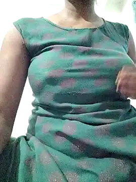 rituporna2004 online show from April 13, 2026, 5:13 am