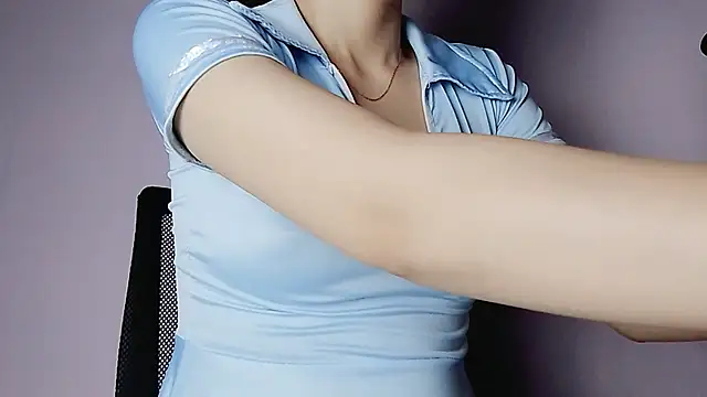 Baenee online show from December 5, 2024, 7:17 pm