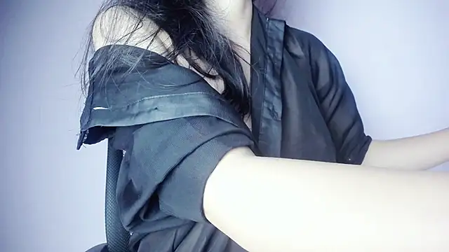 Baenee online show from February 9, 2025, 4:07 pm