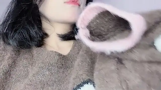 Snapshot of Baenee chatting on January 9, 2026, 3:04 pm Baenee online show from January 9, 2026, 3:04 pm