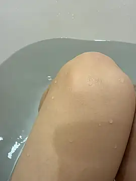 Snapshot of matu050556 chatting on February 12, 2026, 1:06 pm matu050556 online show from February 12, 2026, 1:06 pm