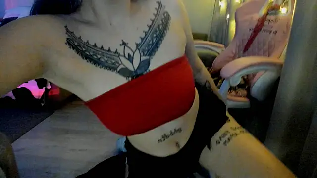 Ledy WWWII online show from December 10, 2024, 11:51 pm