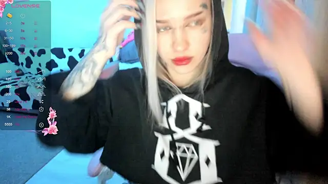 Ledy WWWII online show from March 19, 2025, 3:19 pm