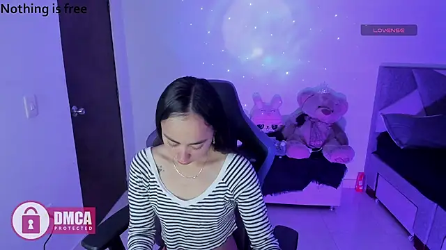 Snapshot of Alana_Pherson chatting on July 10, 2026, 4:06 am Alana Pherson online show from July 10, 2026, 4:06 am