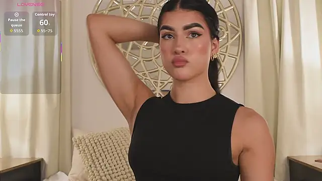 Antonellaparis  online show from October 17, 2025, 2:26 am