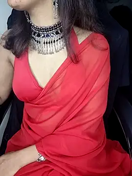 Leeeezzzz roy online show from February 19, 2025, 8:52 pm