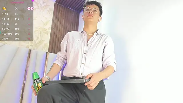 Snapshot of 1m_Joel chatting on December 10, 2024, 5:39 am 1m Joel online show from December 10, 2024, 5:39 am