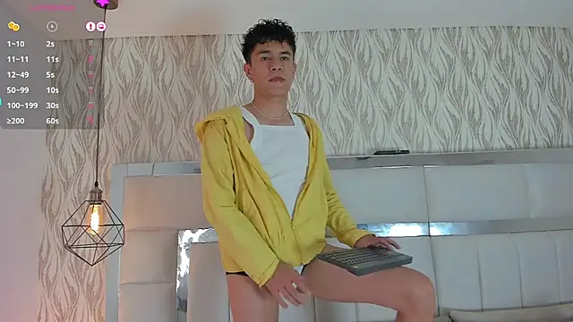 Snapshot of 1m_Joel chatting on December 12, 2024, 4:37 am 1m Joel online show from December 12, 2024, 4:37 am