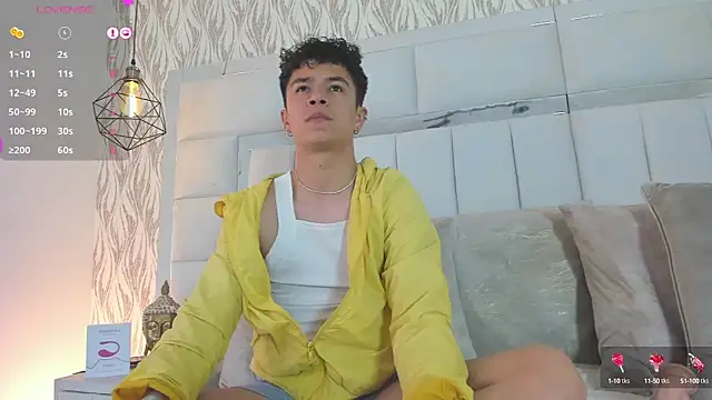 Snapshot of 1m_Joel chatting on December 12, 2024, 10:45 am 1m Joel online show from December 12, 2024, 10:45 am