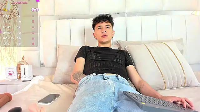 Snapshot of 1m_Joel chatting on December 15, 2024, 9:13 am 1m Joel online show from December 15, 2024, 9:13 am