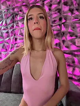 Courtney gonet online show from November 20, 2025, 1:44 pm