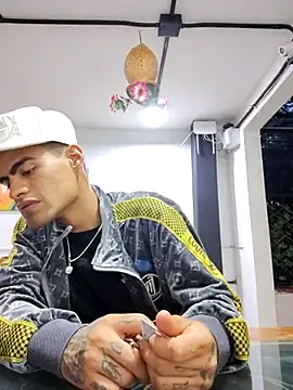 Snapshot of dannybigcockxxl chatting on March 17, 2025, 11:11 pm dannybigcockxxl online show from March 17, 2025, 11:11 pm