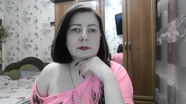 SophieNightAh online show from December 3, 2025, 5:11 pm