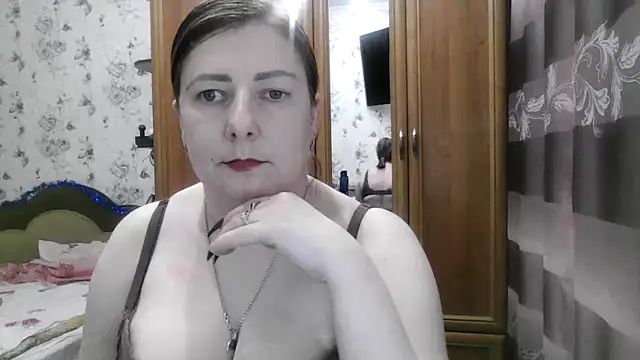 Snapshot of SophieNightAh chatting on January 11, 2026, 12:32 pm SophieNightAh online show from January 11, 2026, 12:32 pm