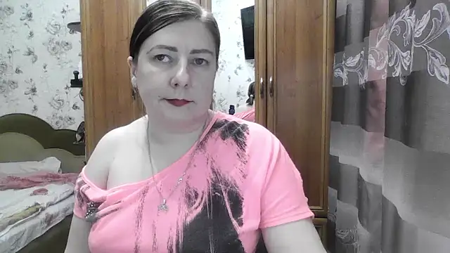 Snapshot of SophieNightAh chatting on January 15, 2026, 11:19 pm SophieNightAh online show from January 15, 2026, 11:19 pm