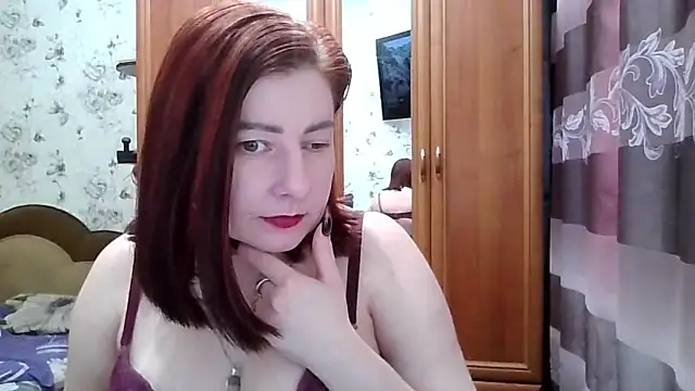 Snapshot of SophieNightAh chatting on February 21, 2026, 2:07 pm SophieNightAh online show from February 21, 2026, 2:07 pm