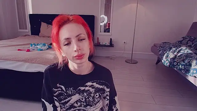 Snapshot of Meowroslava chatting on May 1, 2026, 4:55 pm Meowroslava online show from May 1, 2026, 4:55 pm