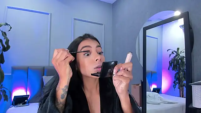 Snapshot of Elisa_castrillon chatting on November 29, 2025, 9:40 pm Elisa castrillon online show from November 29, 2025, 9:40 pm